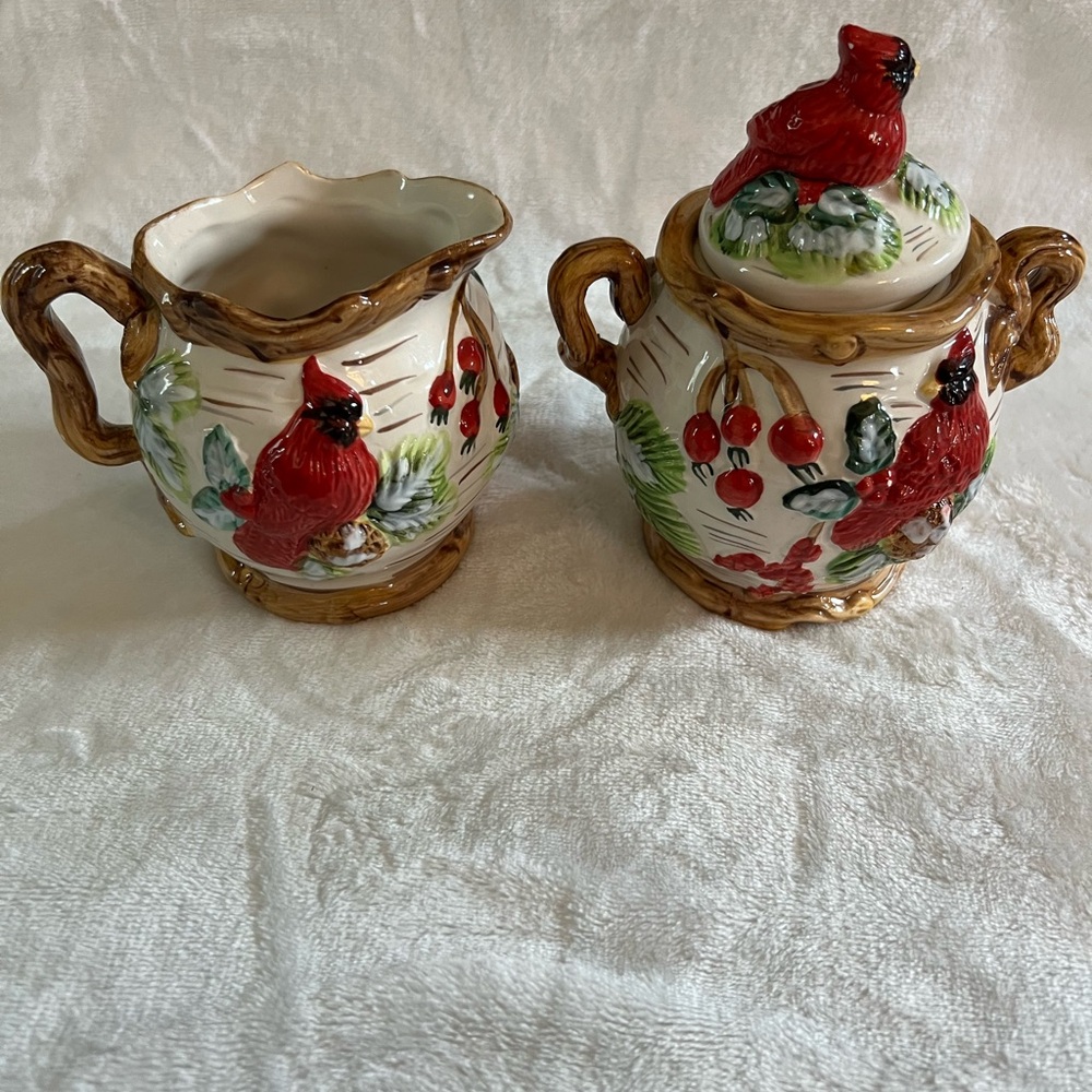 Vintage Cardinal Themed Ceramic Creamer and Sugar Set